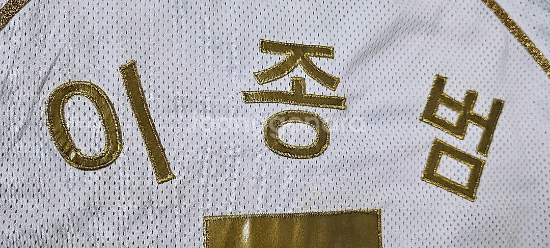 [90] 기아타이거즈 제트 이종범 은퇴 기념 유니폼--7