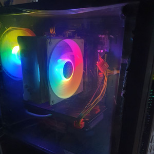 라이젠 3600 +1660s + 32RAM본체 컴퓨터