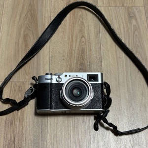 후지필름 X100V
