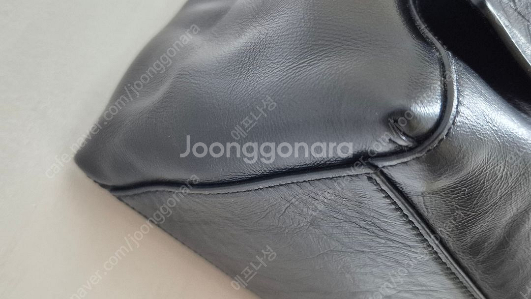 루즈앤라운지 가방 새상품 사살바토레S 크로커사첼토트백--1