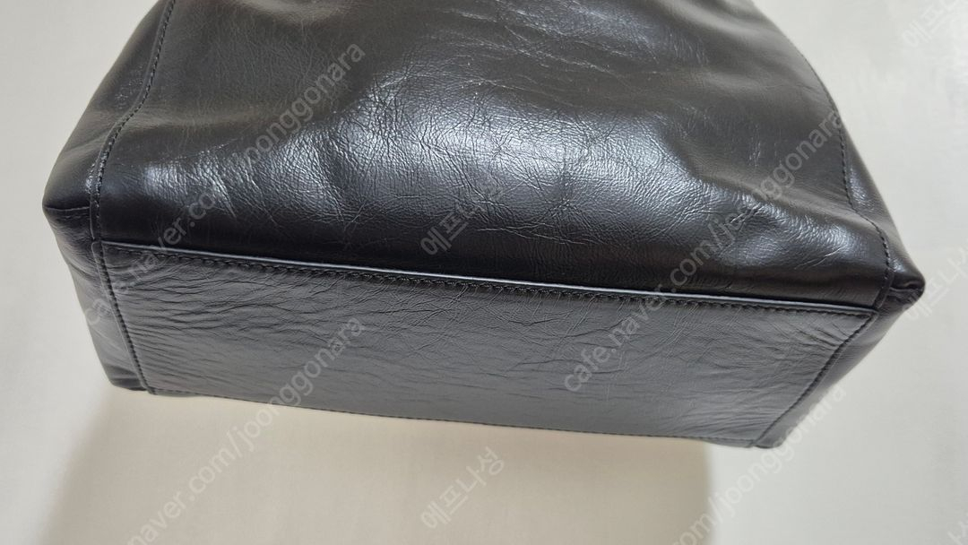 루즈앤라운지 가방 새상품 살바토레S 크로커사첼토트백--3