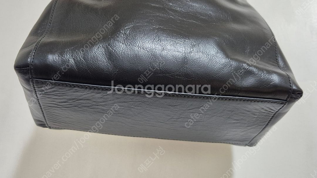 루즈앤라운지 가방 새상품 사살바토레S 크로커사첼토트백--3