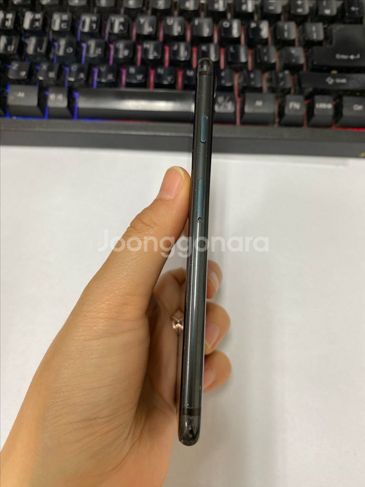 아이폰7 매트블랙 외관깔끔 32GB 무잔상--5