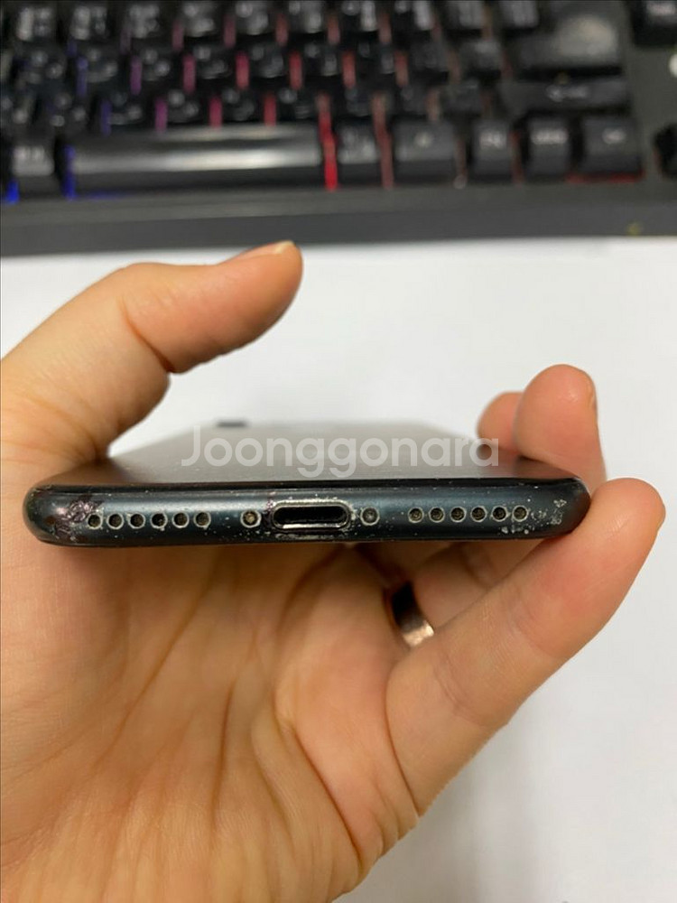 아이폰7 매트블랙 액정SS급 128GB 배터리100%--5