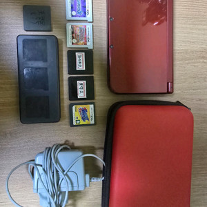닌텐도 3DS 레드 본체 + 게임칩 다수