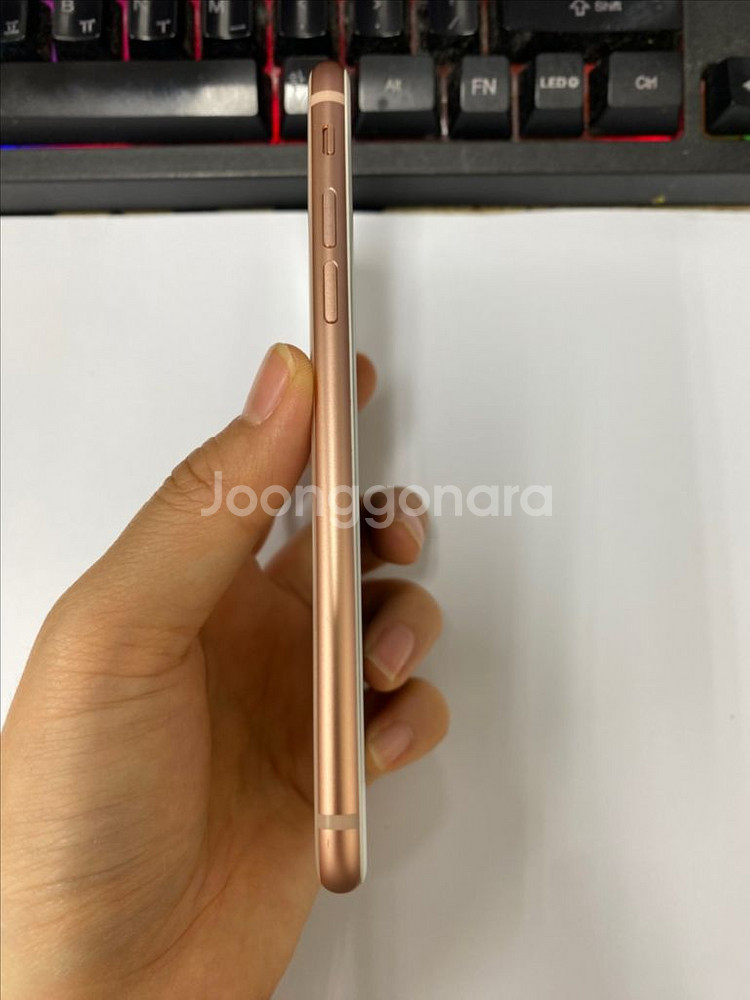 아이폰8 로즈골드 SS급 256G 배터리100%--4