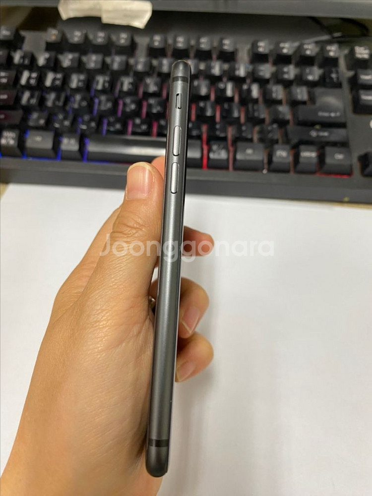 아이폰8 스그 A급 128GB 배터리90% 대량가능--4