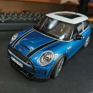 MINI 1:18 오리지널 미니쿠퍼 다이캐스트