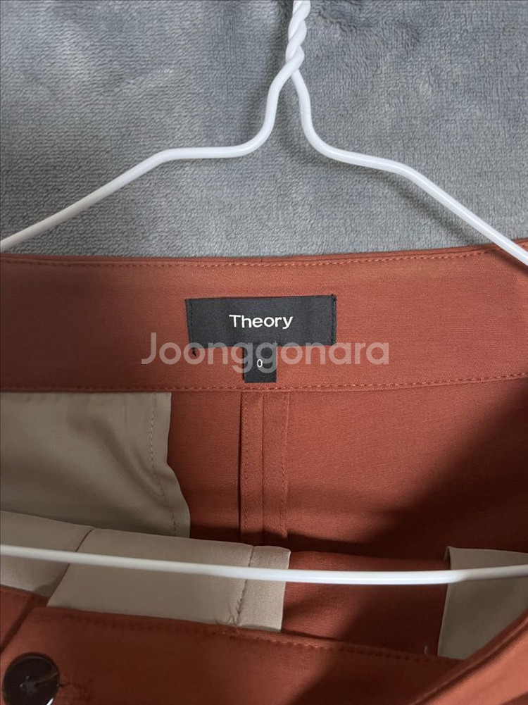 [무료배송] 띠어리 베이직함이 돋보이는 쇼츠--2