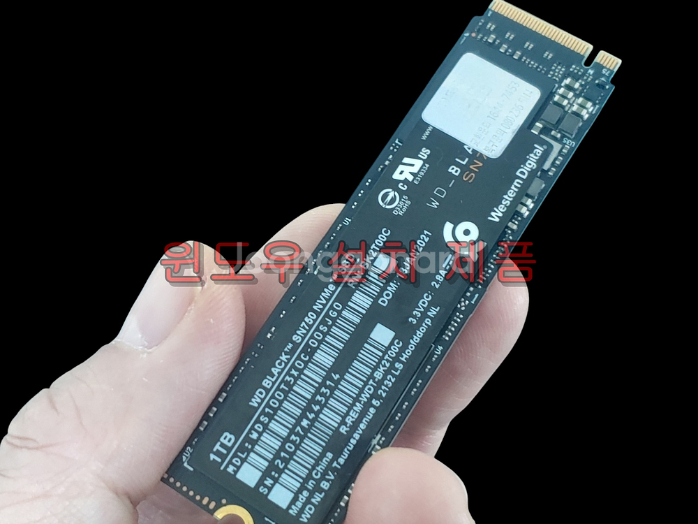 윈도우 설치 WD BLACK NVMe SSD 1TB--2