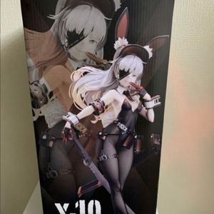 프링 1/4 X-10 전투 토끼 피규어