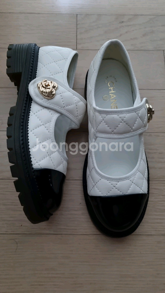 블랙화잇 슈즈230 ㅡ새거--1