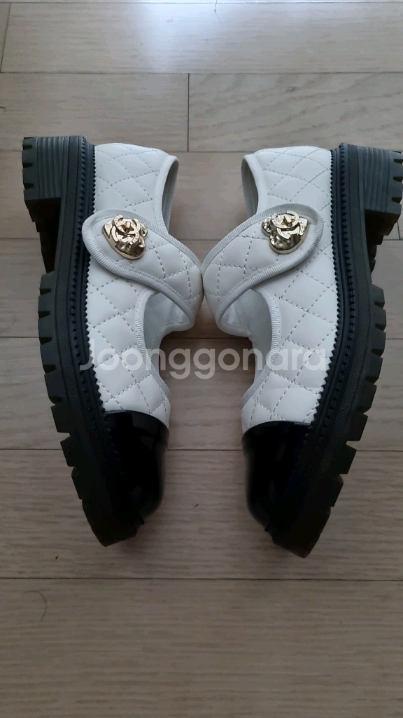 블랙화잇 슈즈230 ㅡ새거--2