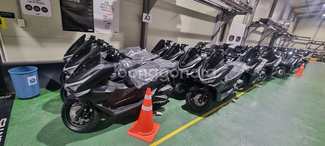 혼다 PCX 125 25년식(배달 세팅 有)--1