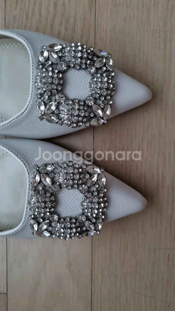 크리스탈 화잇가죽샌달 ㅡ새거--3