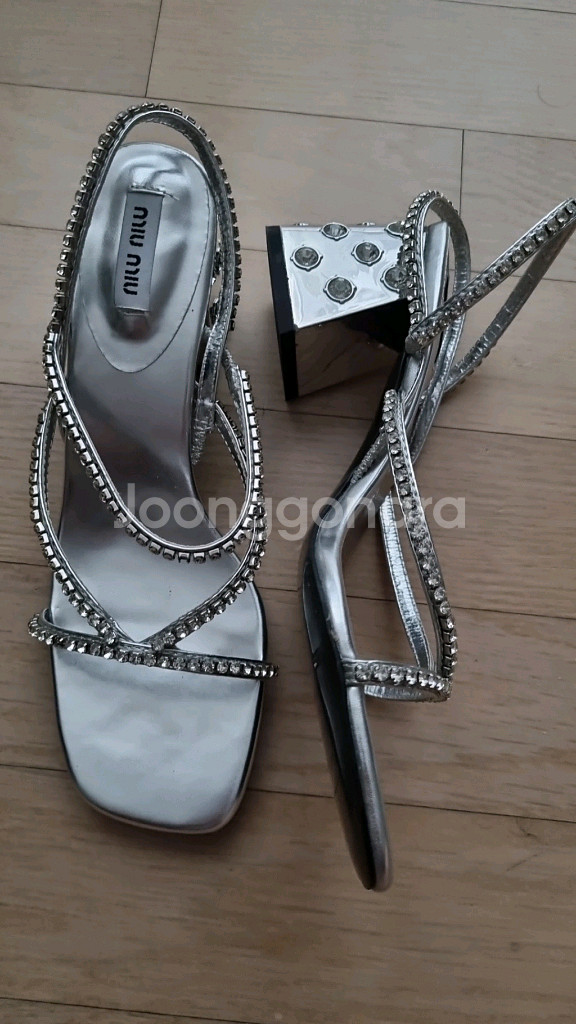 큐빅 샌달ㅡ새거250--0