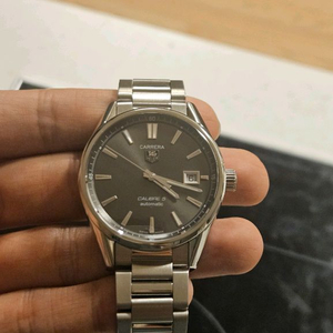 까레라 39mm WAR211C 데이트