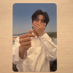 데이식스 굿즈 양도합니다