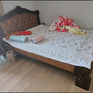흙 침대 (온열 기능 포함)