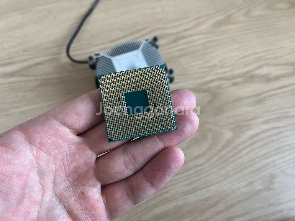 라이젠5 2600,기가바이트 b450m,삼성 램 16g--1