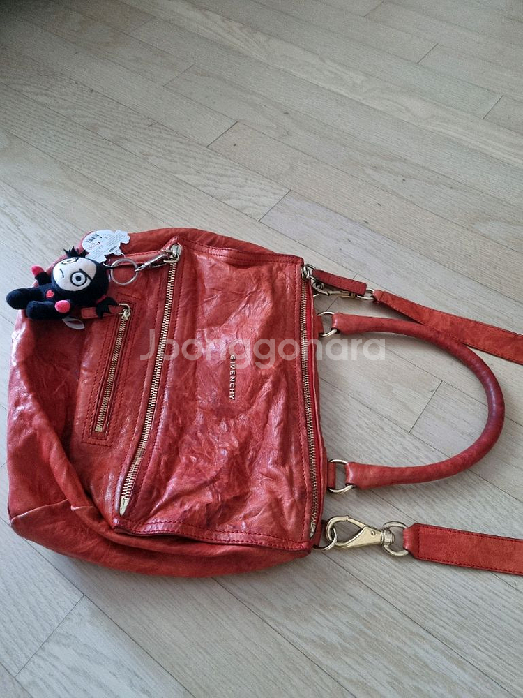 지방시 판도라 숄더백. 정품--2