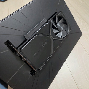 RTX4070 SUPER 파운더스에디션