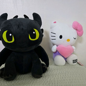 투슬리스,헬로키티 인형