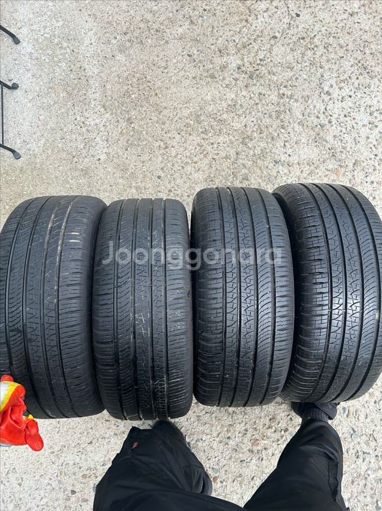235/45R18--0