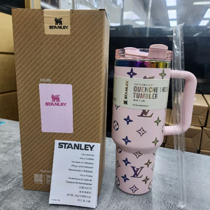 (새상품) 스탠리텀블러 판매합니다 (1.18L)
