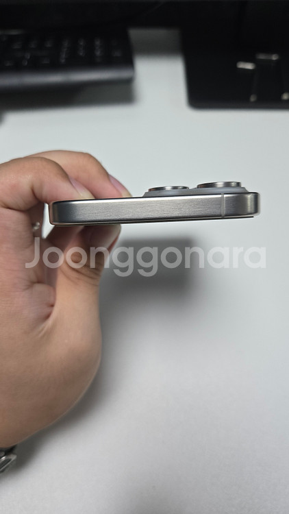 아이폰 15 Pro Max 내추럴 티타늄 256GB--4
