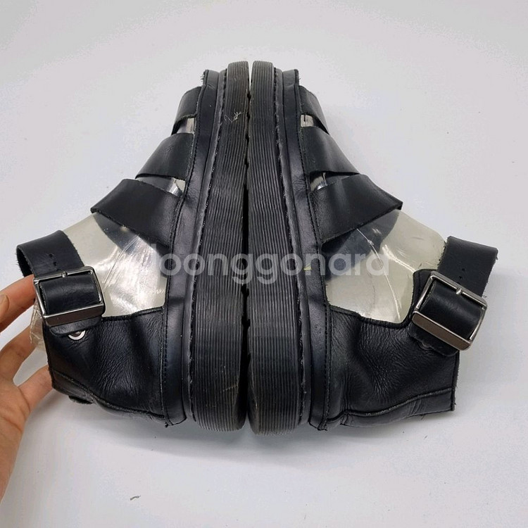 닥터마틴 클라리사 샌들39 250--4