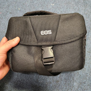 택포)캐논 EOS 정품카메라 가방 팝니다