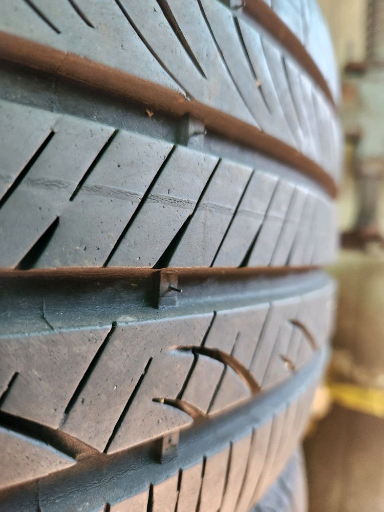 중고타이어 225 45 17 한국 2본 2254517 이미지