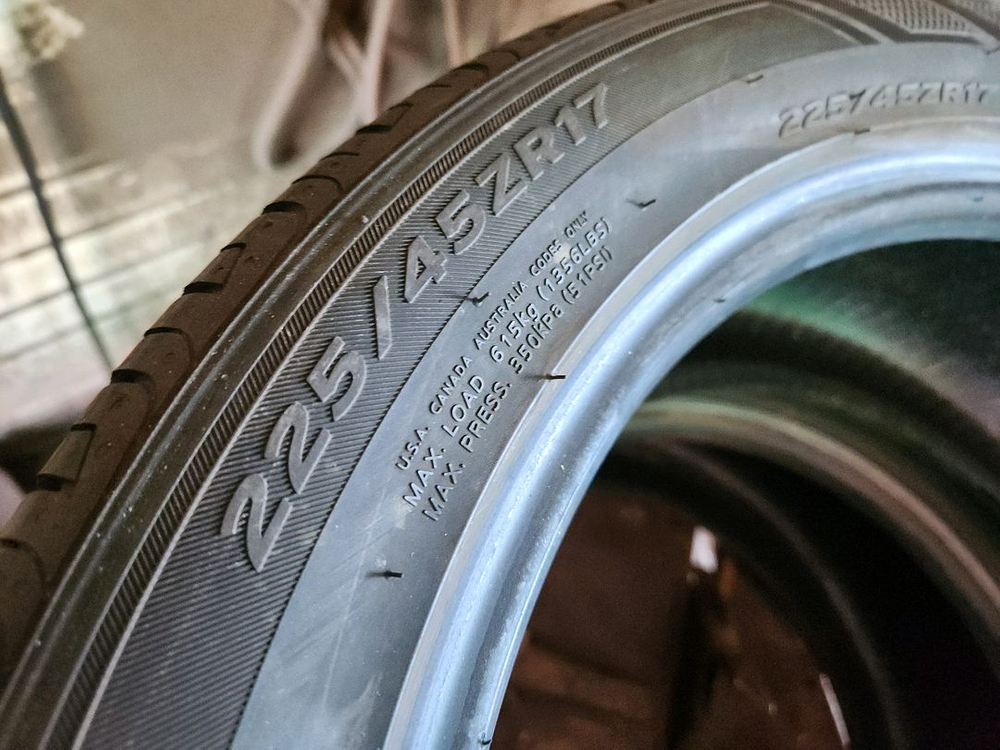 중고타이어 225 45 17 한국 2본 2254517 이미지