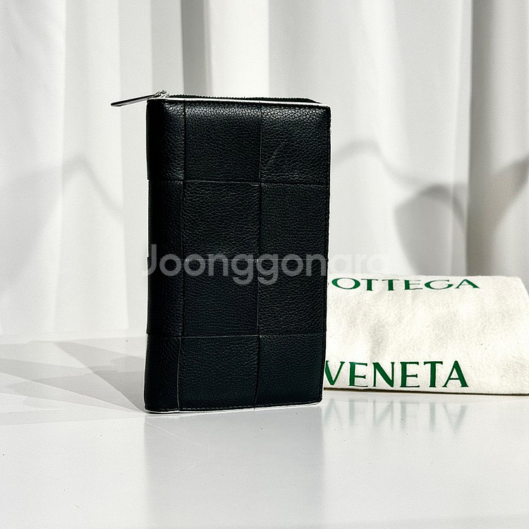보테가 베네타 신형 인트레치아토 투톤 지퍼돌이 장지갑--1