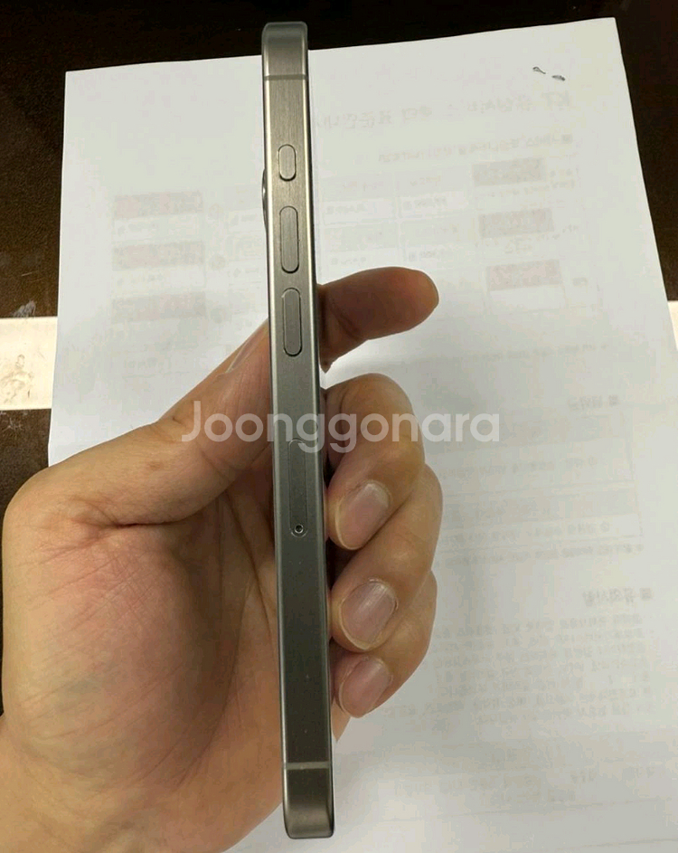 아이폰 15 프로 256GB 티타늄 풀박스 팝니다--5