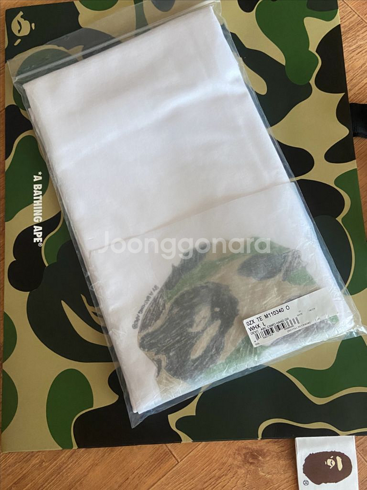 [새상품] 베이프 반팔 카모 핸드 드로우 화이트--1