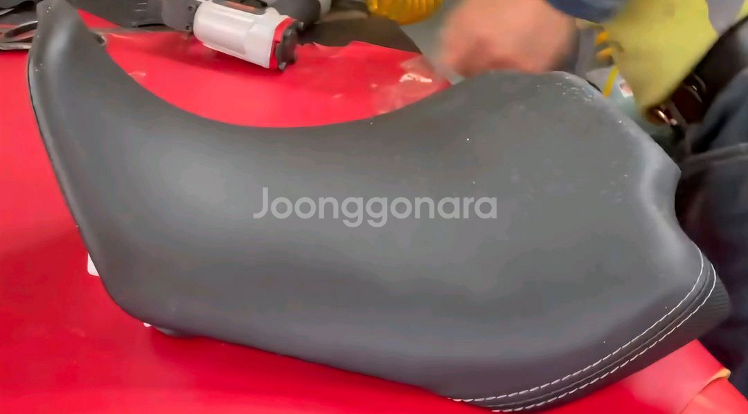 CBR650R e-clutch 로우 다운 시트(깍음)--1