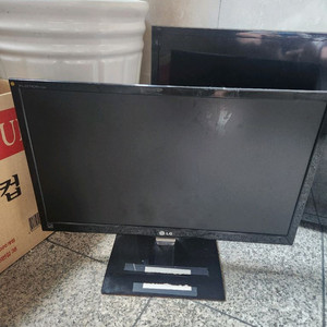 LG 22인치, 삼성TV 32인치 판매합니다