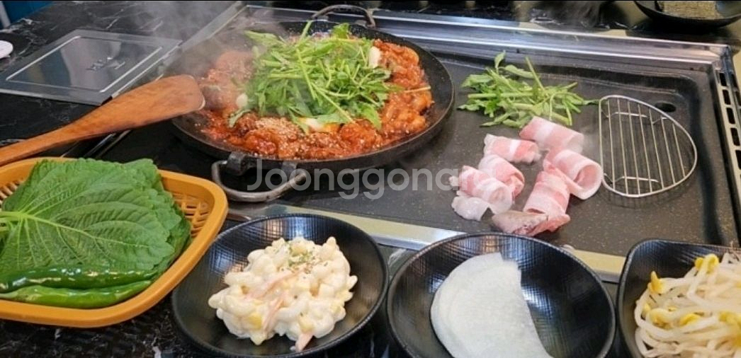 투인로스타 사각 철판 테이블--7