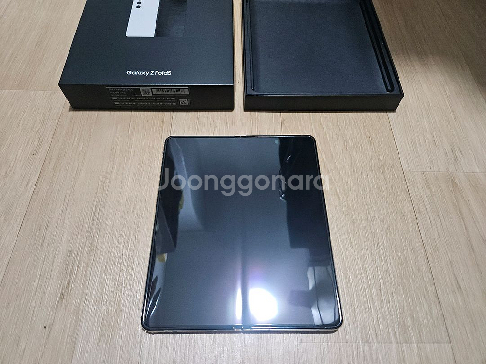 갤럭시Z폴드5 크림 512GB 풀박스 센터교체후 미사용--1