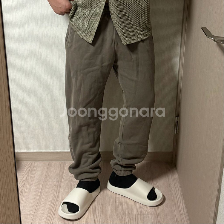 정품 아크메드라비 스펠아웃 브라운 코튼 조거 스웻팬츠--0