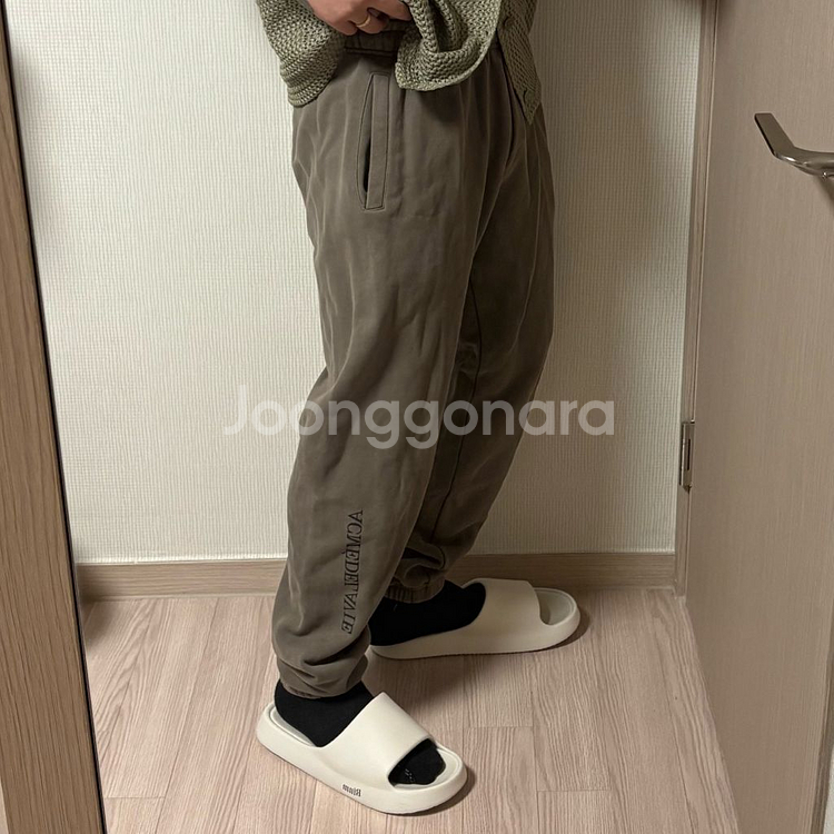 정품 아크메드라비 스펠아웃 브라운 코튼 조거 스웻팬츠--1