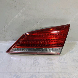 i40 살룬 테일램프/트렁크등 조수석