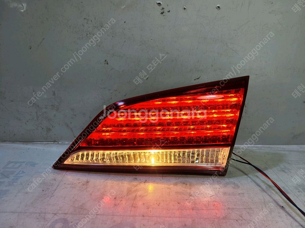 i40 살룬 테일램프/트렁크등 조수석--3