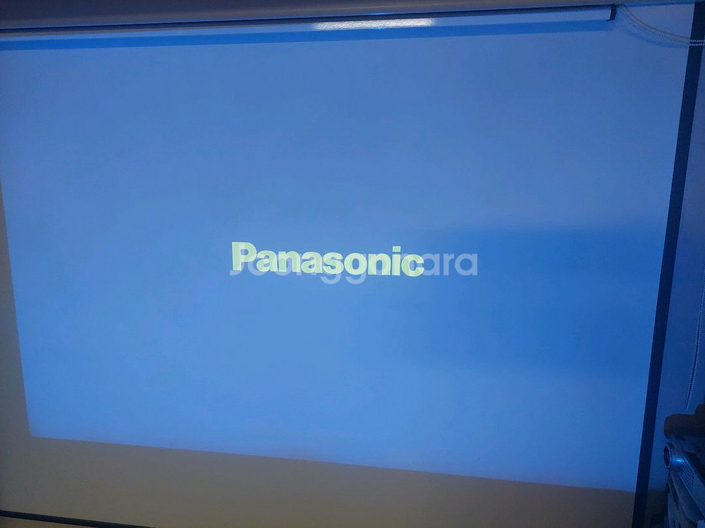 Panasonic 빔프로젝터 PT-VZ580--2