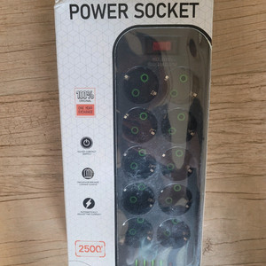 멀티탭 2500W 220v-10구 usb-4구 팝니다