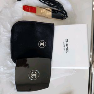 샤넬거울들