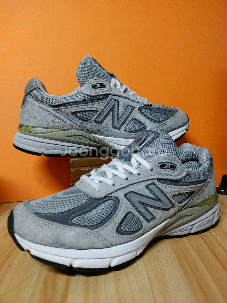 (USA)뉴발란스 990V4(표기250추천사이즈245)--1