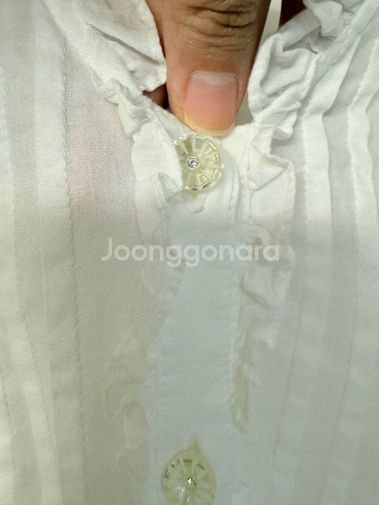 정품 마크제이콥스 여리청순 러블리 레이스 큐빅 단추 셔--4